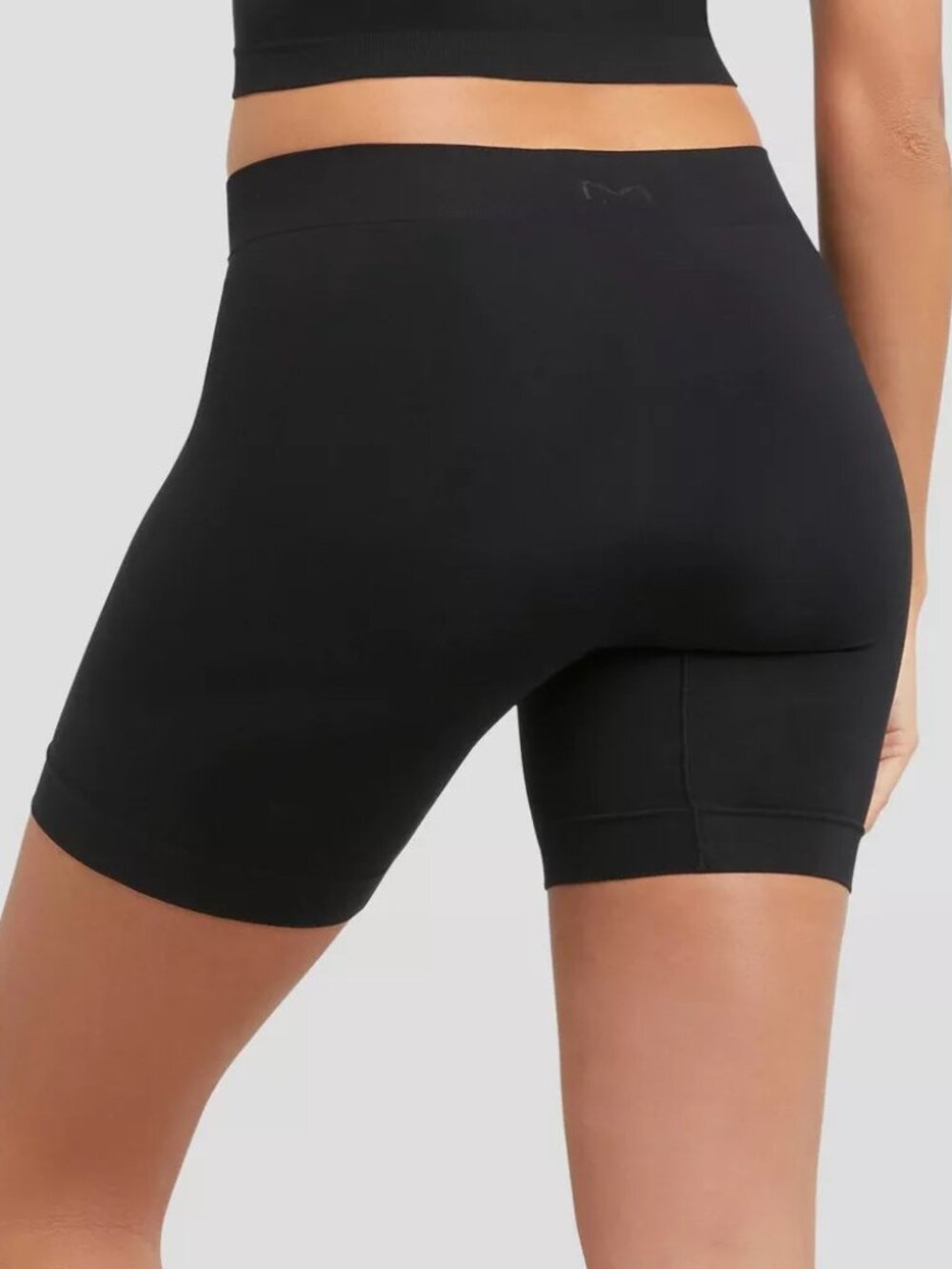 NWT! Maidenform Women's Shapewear Seamless Smoothing Shaping Shorts - Size S